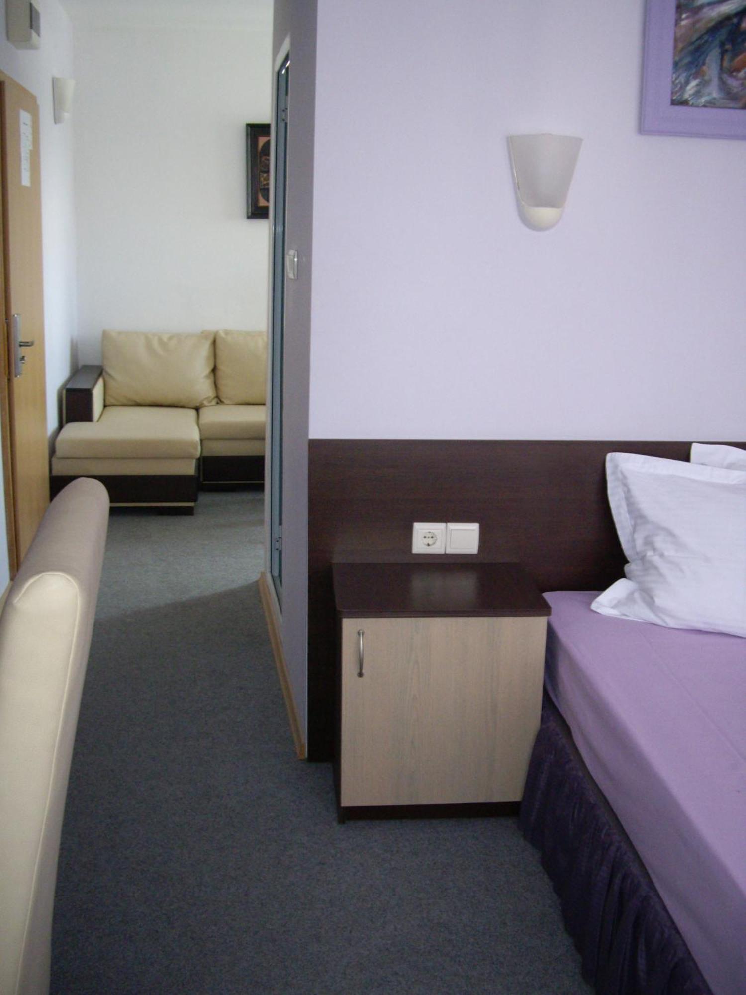 Family Hotel Avramov Vidin Exterior photo