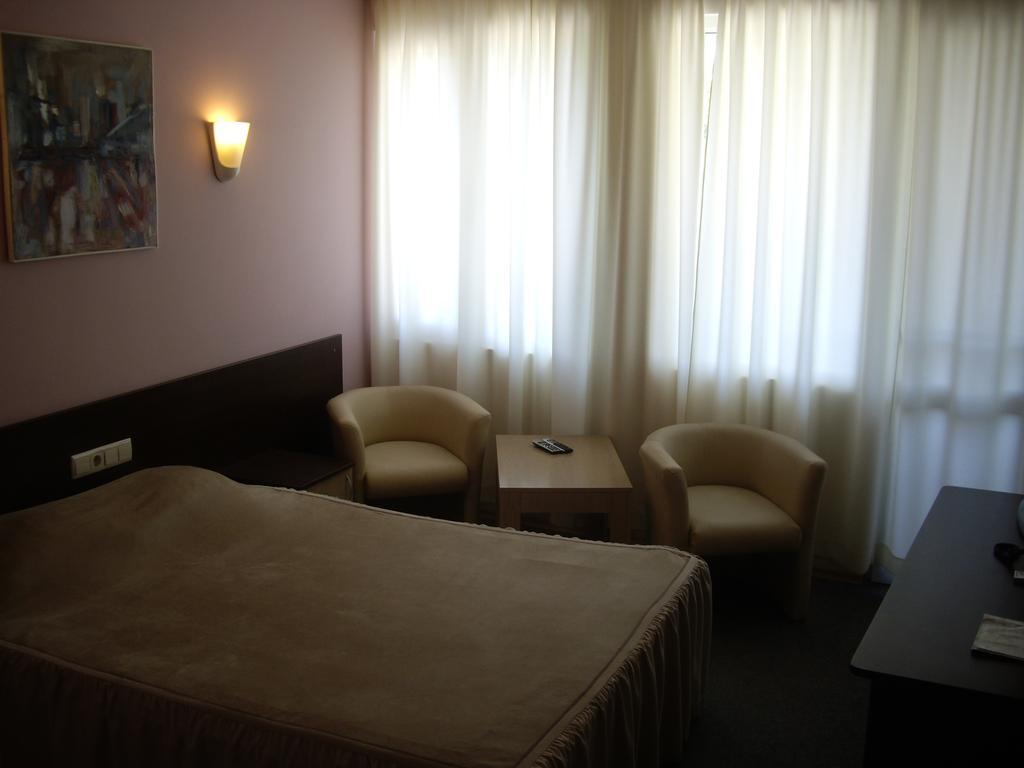 Family Hotel Avramov Vidin Exterior photo